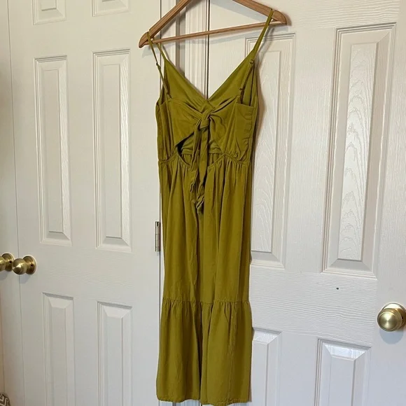 Green Linen Sundress - Picture 7 of 8